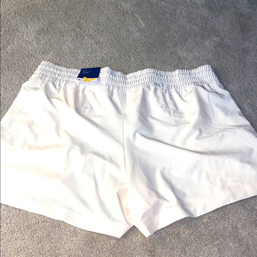 Old Navy Stretchtech High Rise 4”‎ inseam Athletic Shorts XL NWT Quick Dry
